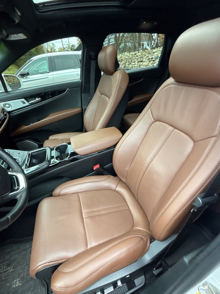 Used 2023 Lincoln Nautilus Reserve AWD/4WD image 14