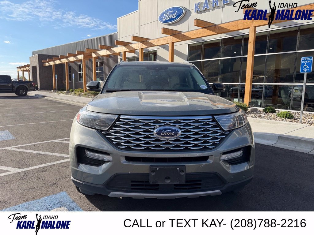 Used 2020 Ford Explorer Platinum w/ Premium Technology Package AWD/4WD image 2