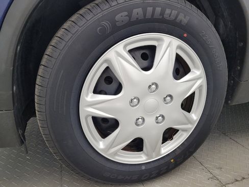 Used 2019 Nissan Rogue S FWD image 31