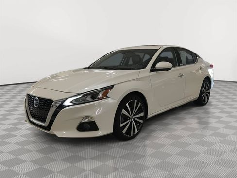 Used 2019 Nissan Altima 2.5 Platinum AWD/4WD image 21