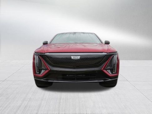 New 2025 Cadillac Lyriq Sport image 8