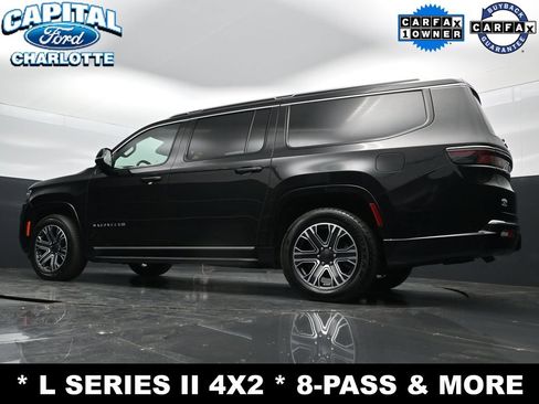 Used 2024 Jeep Wagoneer L Series II RWD image 25
