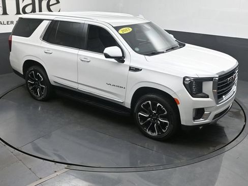 Used 2023 GMC Yukon SLT w/ SLT Luxury Package AWD/4WD image 54
