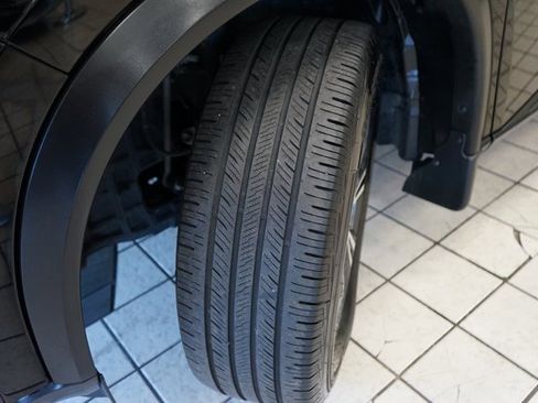 Used 2023 Nissan Rogue SV image 47