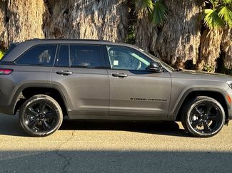 New 2025 Jeep Grand Cherokee Limited w/ Black Appearance Package video 2