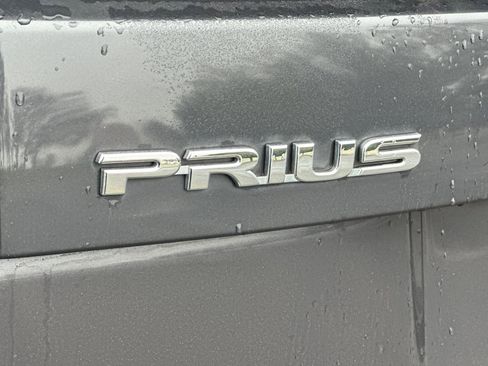 Used 2015 Toyota Prius Two image 37
