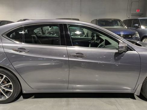 Used 2017 Acura TLX w/ Technology Package FWD image 11