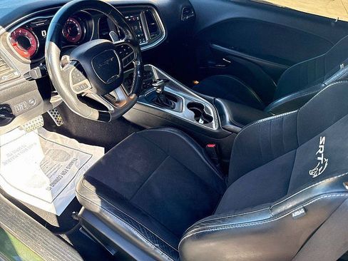 Used 2019 Dodge Challenger SRT Hellcat w/ Plus Package RWD image 9