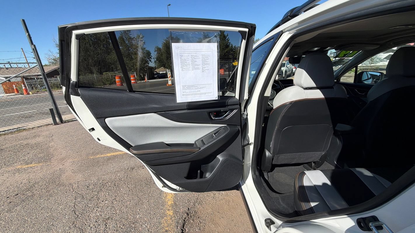 Used 2019 Subaru Crosstrek 2.0i Limited w/ Moonroof Package w/Navigation AWD/4WD image 11