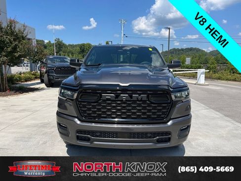 New 2026 RAM 1500 Express AWD/4WD image 32
