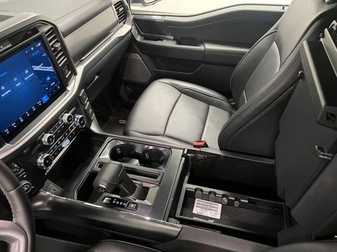 Used 2025 Ford F150 Lariat AWD/4WD image 38