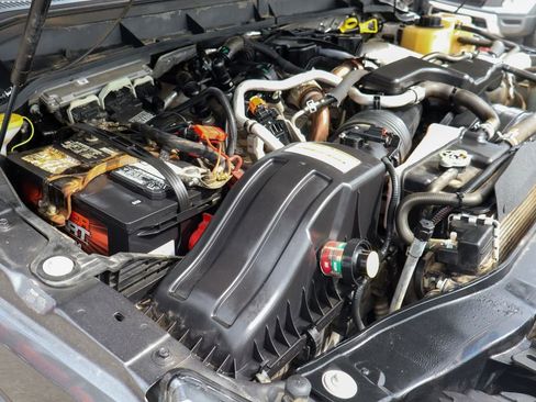 Used 2015 Ford F250 XLT w/ XLT Value Package image 12