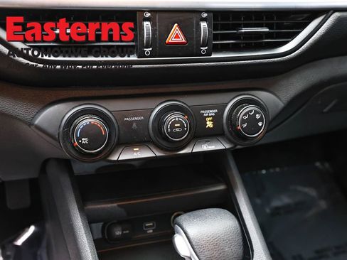 Used 2022 Kia Forte LXS FWD image 19