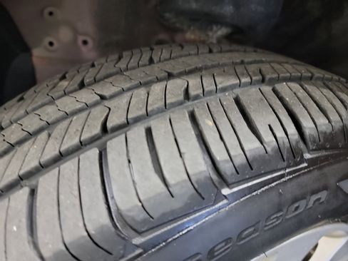Used 2012 Honda CR-V EX-L image 31