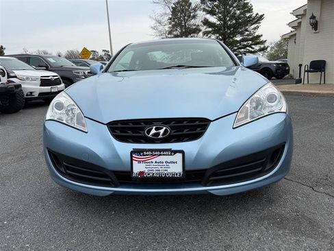 Used 2012 Hyundai Genesis 2.0T image 2