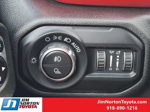 Used 2020 Jeep Gladiator Rubicon AWD/4WD image 23