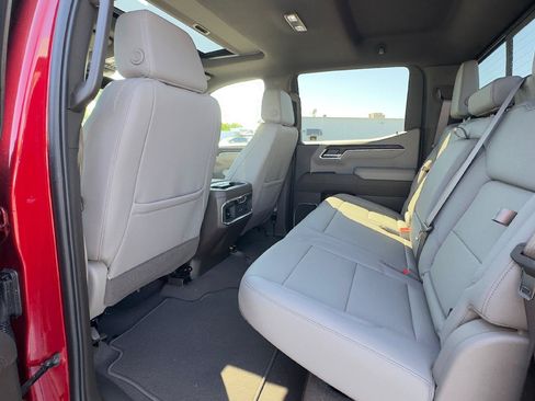 New 2026 GMC Sierra 1500 SLT AWD/4WD image 9