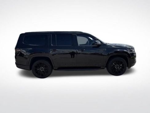 Used 2024 Jeep Wagoneer Series II AWD/4WD image 6