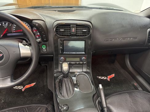 Used 2008 Chevrolet Corvette Coupe w/ Preferred Equipment Group RWD image 16