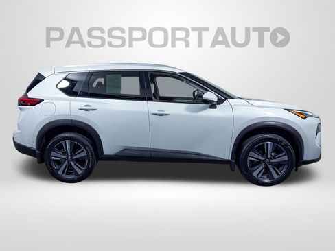 Certified 2024 Nissan Rogue SL FWD image 13