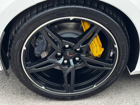 Used 2025 Chevrolet Corvette Stingray Coupe w/ Z51 Performance Package RWD image 41