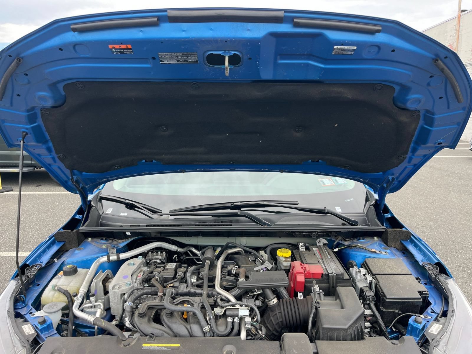 Used 2025 Nissan Sentra SV FWD image 30
