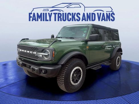 Used 2022 Ford Bronco Badlands w/ Sasquatch Package AWD/4WD image 1
