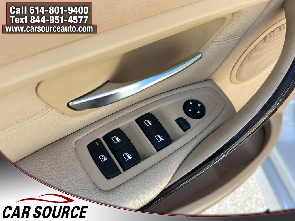 Used 2015 BMW 320i xDrive Sedan AWD/4WD image 17