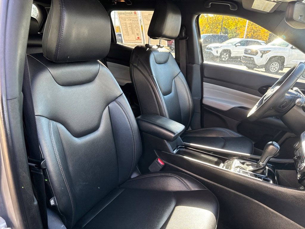 Used 2024 Jeep Compass Limited AWD/4WD image 33