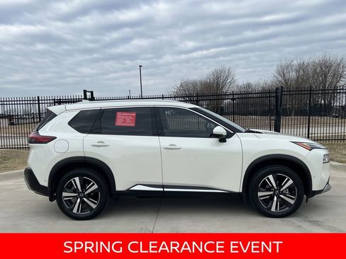 Certified 2023 Nissan Rogue Platinum image 3