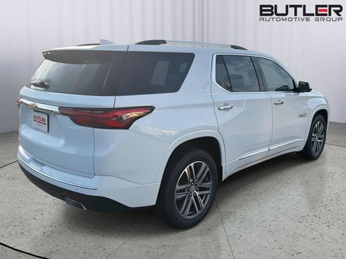 Used 2022 Chevrolet Traverse High Country FWD image 6