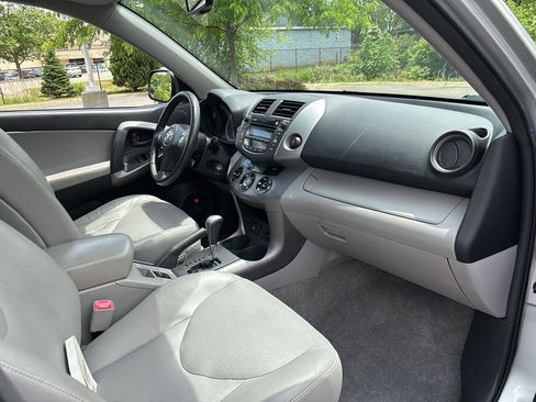 Used 2008 Toyota RAV4 Limited AWD/4WD image 17