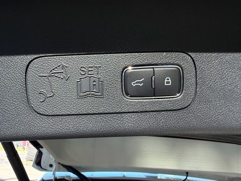 New 2026 Lincoln Aviator Reserve AWD/4WD image 18