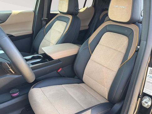 Used 2026 Chevrolet Equinox ACTIV w/ Convenience Package III image 17