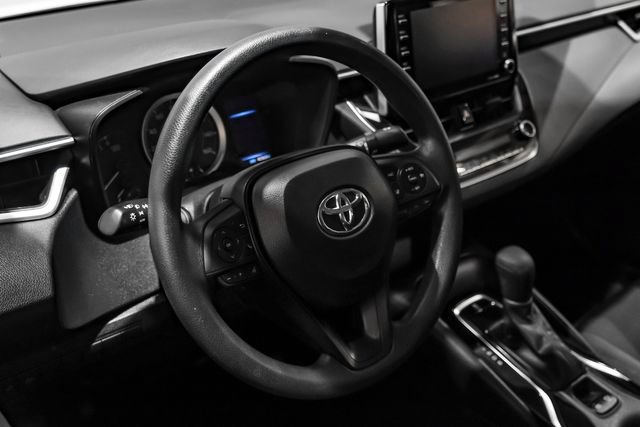 Used 2021 Toyota Corolla LE w/ Carpet Mat Package (TMS) FWD image 17