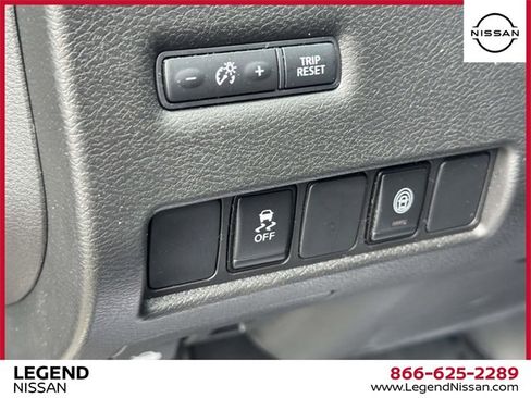 Used 2023 Nissan Murano SV image 17