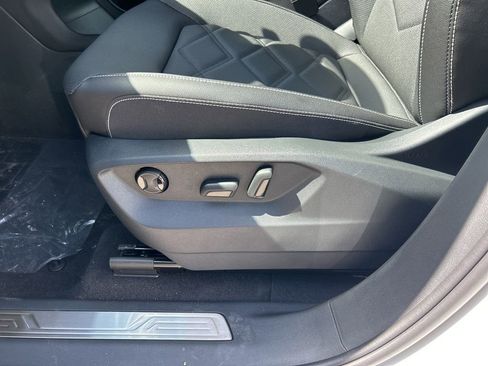 New 2026 Volkswagen Atlas SE image 10