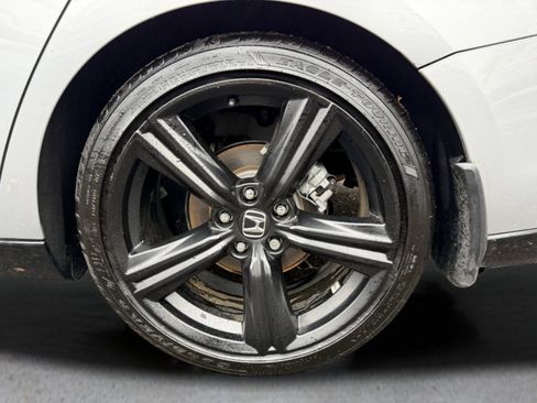 Used 2025 Honda Accord Sport image 18