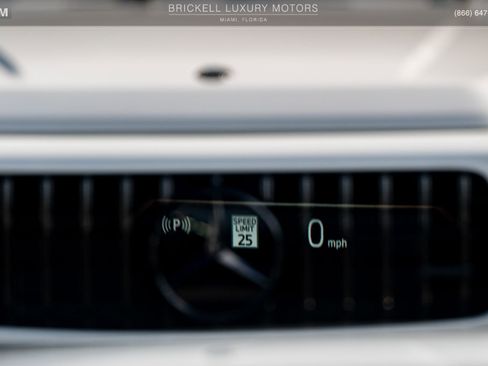 Used 2024 BMW 760i xDrive w/ Executive Package image 38