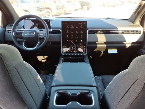 New 2026 GMC Sierra EV Elevation image 19