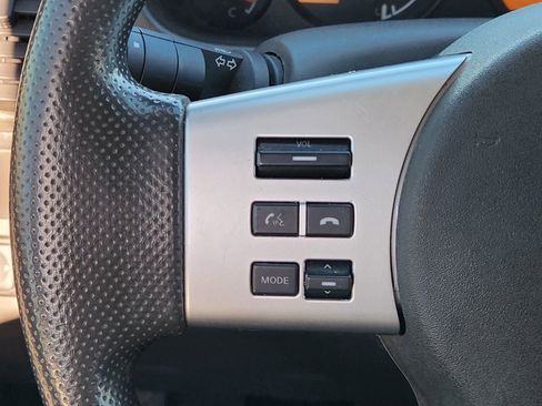 Used 2019 Nissan Frontier SV image 26