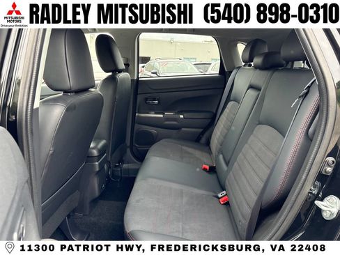 Used 2025 Mitsubishi Outlander Sport AWD image 14