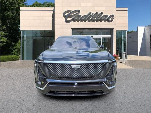 New 2026 Cadillac Vistiq Premium Luxury w/ LPO, Floor Liner Package image 8