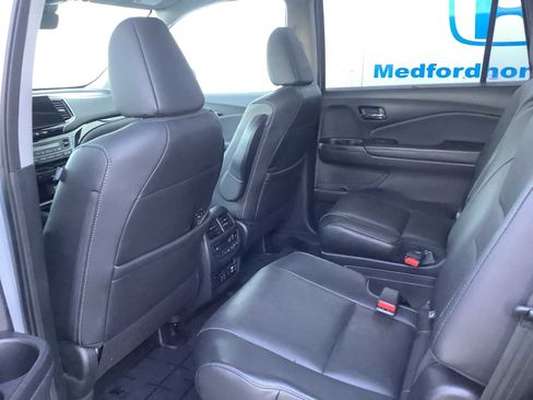 Certified 2019 Honda Pilot Elite image 12