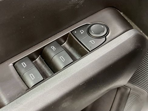 Used 2026 Chevrolet Colorado Trail Boss AWD/4WD image 18