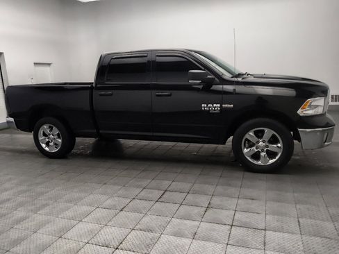 Used 2019 RAM 1500 Big Horn AWD/4WD image 11