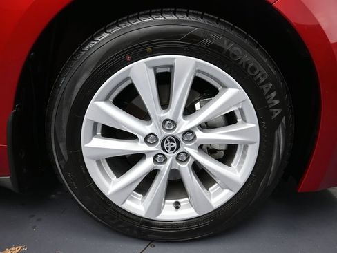 Used 2026 Toyota Corolla SE FWD image 5