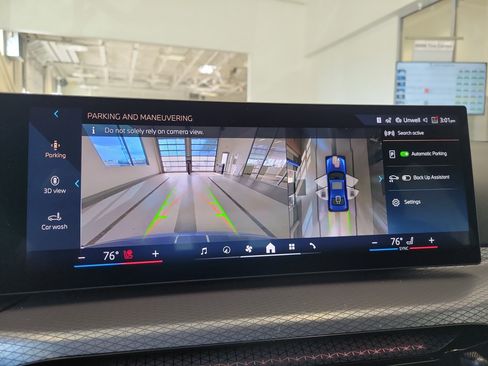 New 2026 BMW 330i xDrive Sedan w/ M Sport Package image 25