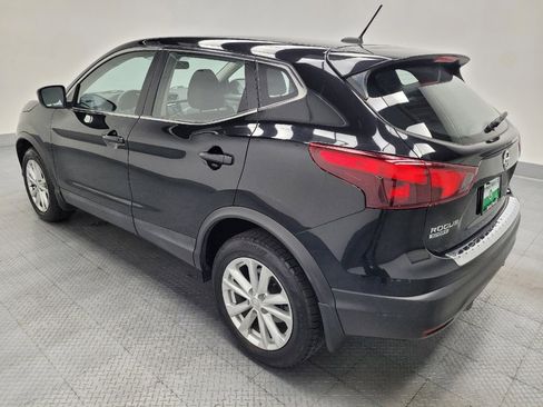 Used 2018 Nissan Rogue Sport S w/ S Appearance Package FWD image 3