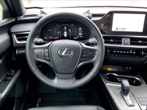 Used 2025 Lexus UX 300h FWD image 6